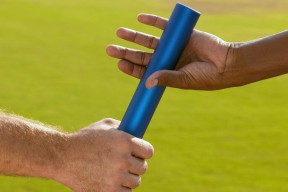 爱游戏体育-Scout重要时刻刷新纪录，独行侠带队取胜！全场沸腾不已——一场关于热血与信念的胜利